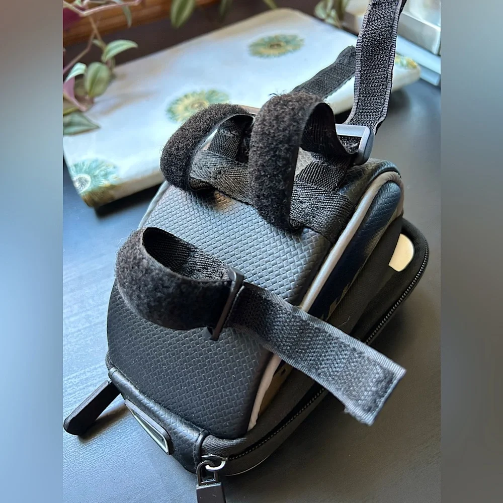NWOT Bike or scooter phone case